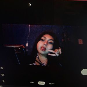 Meet your Posher, Genessa